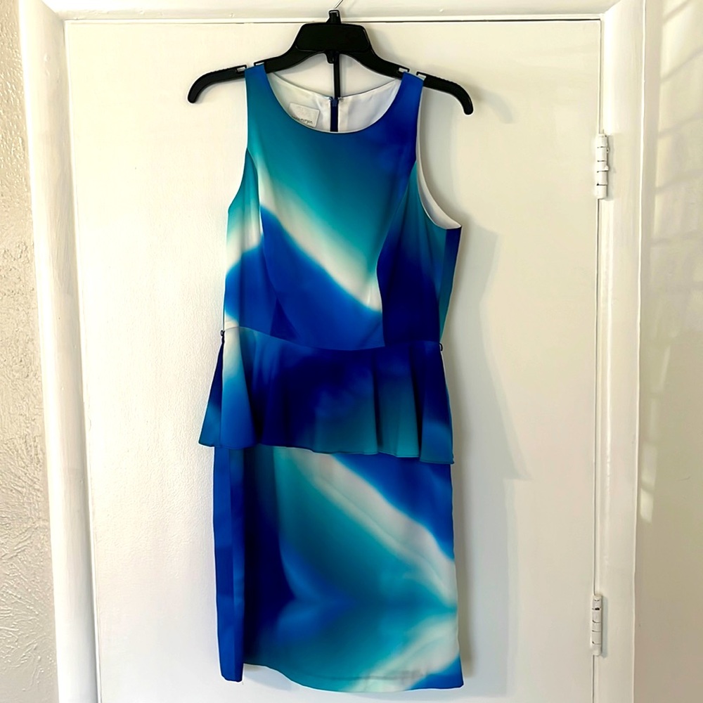 A multicolored, Donna Morgan, dress sleeveless with belt